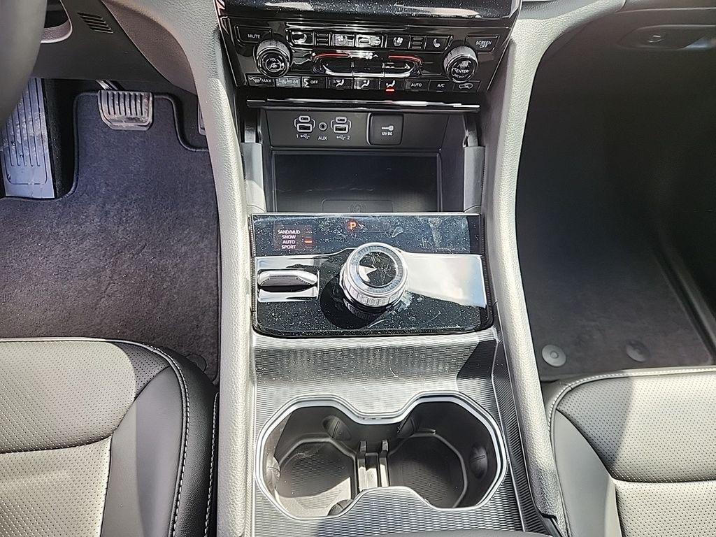 new 2025 Jeep Grand Cherokee L car, priced at $53,486