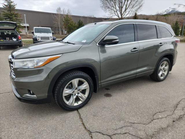 used 2014 Toyota Highlander car, priced at $25,699