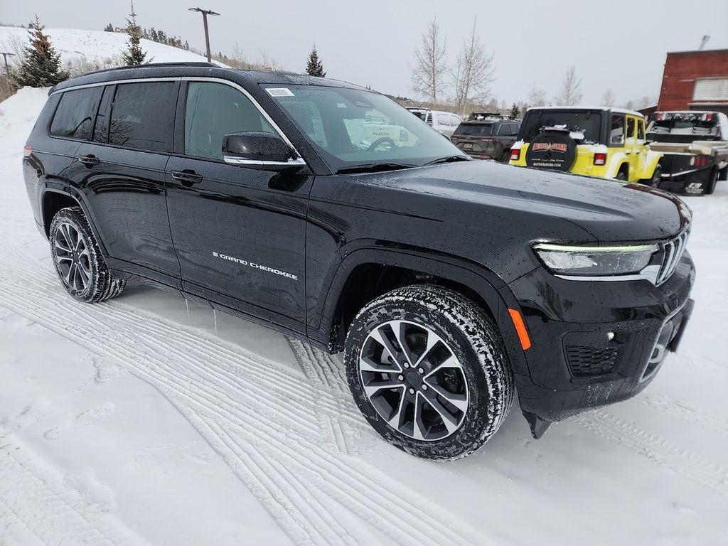 new 2025 Jeep Grand Cherokee L car, priced at $61,411