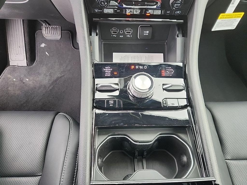 new 2025 Jeep Grand Cherokee L car, priced at $61,411