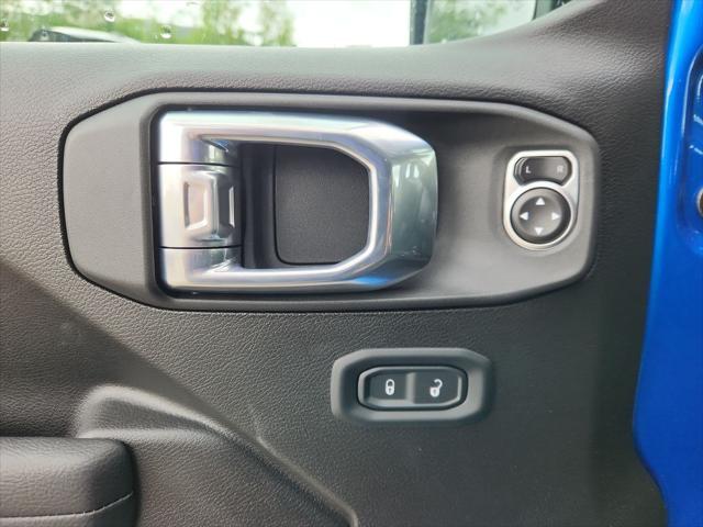 new 2025 Jeep Wrangler car, priced at $45,659