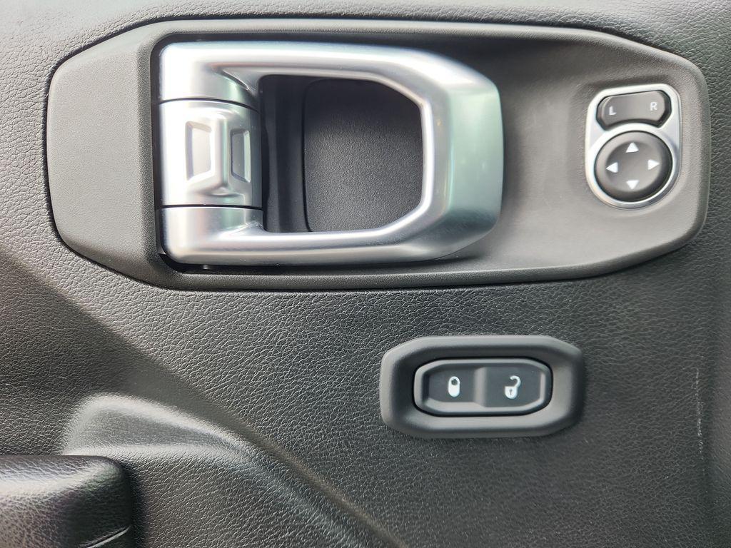 used 2020 Jeep Wrangler Unlimited car, priced at $28,280