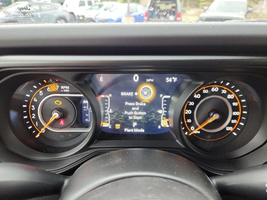 new 2025 Jeep Wrangler car, priced at $70,532