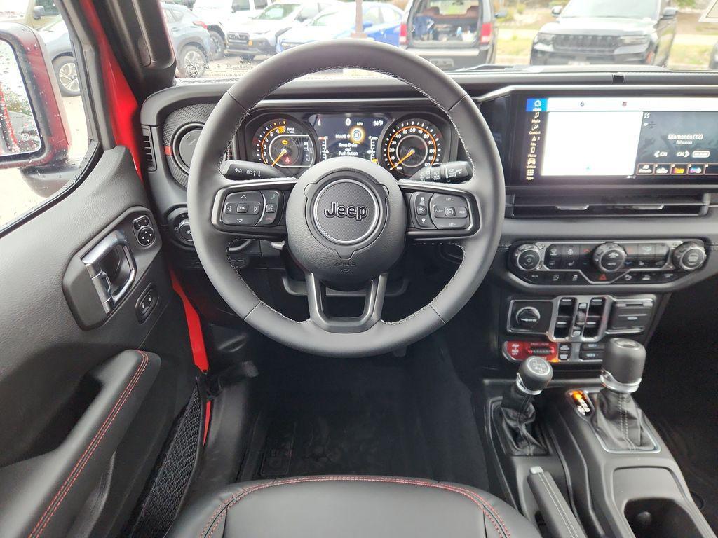 new 2025 Jeep Wrangler car, priced at $70,532