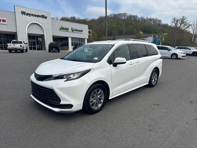 used 2022 Toyota Sienna car, priced at $40,824