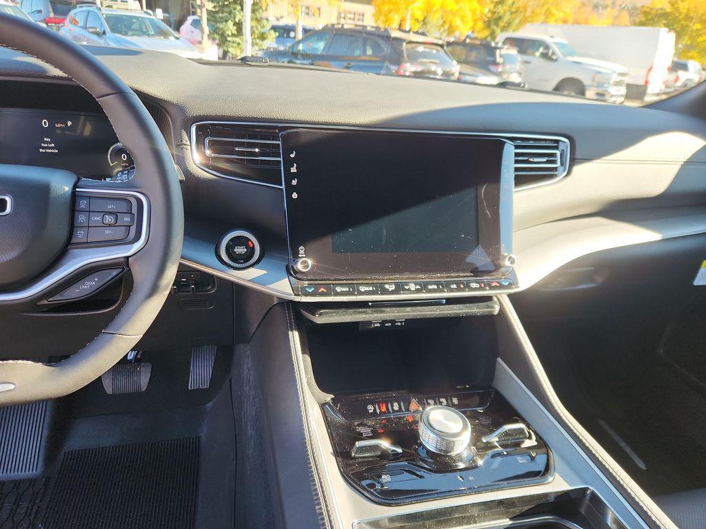 new 2025 Jeep Wagoneer L car, priced at $78,254