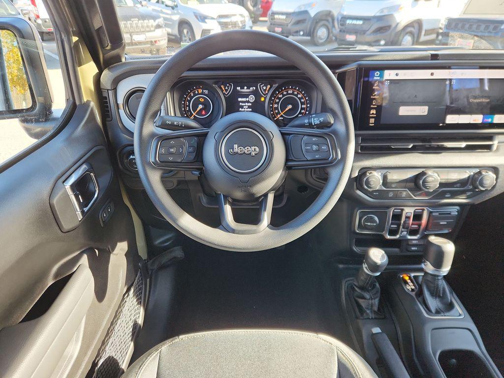 new 2025 Jeep Gladiator car, priced at $42,297