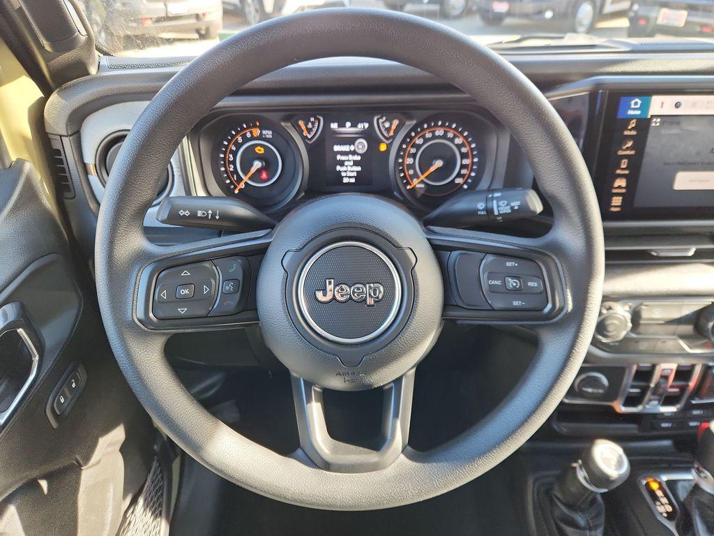 new 2025 Jeep Gladiator car, priced at $42,297