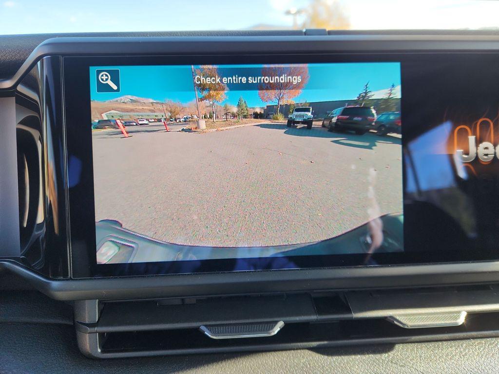 new 2025 Jeep Gladiator car, priced at $42,297