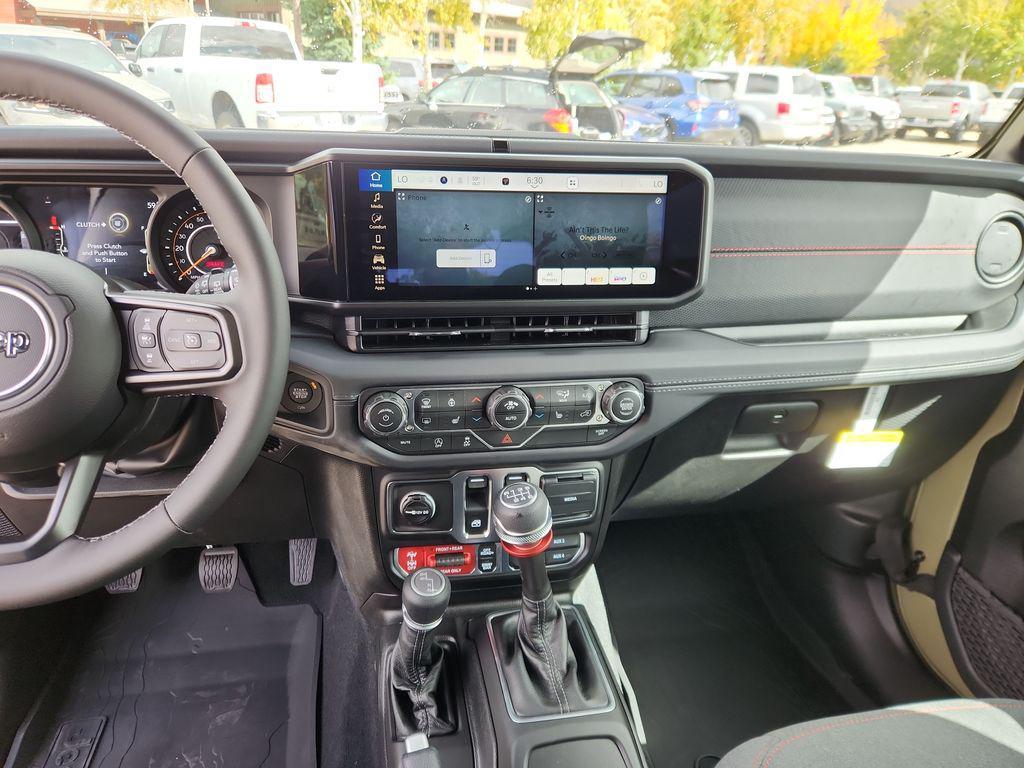 new 2025 Jeep Wrangler car, priced at $47,791