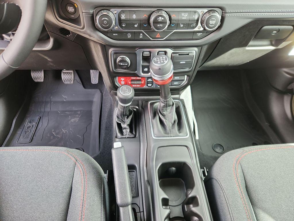 new 2025 Jeep Wrangler car, priced at $47,791