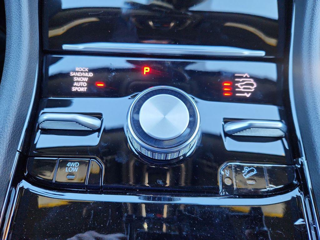 new 2025 Jeep Grand Cherokee car, priced at $59,875