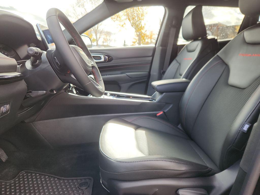 new 2025 Jeep Compass car, priced at $33,503