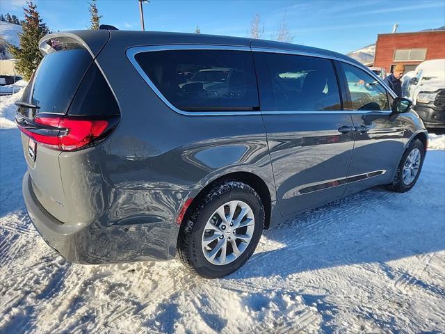 new 2025 Chrysler Pacifica car, priced at $47,709