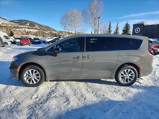 new 2025 Chrysler Pacifica car, priced at $47,709