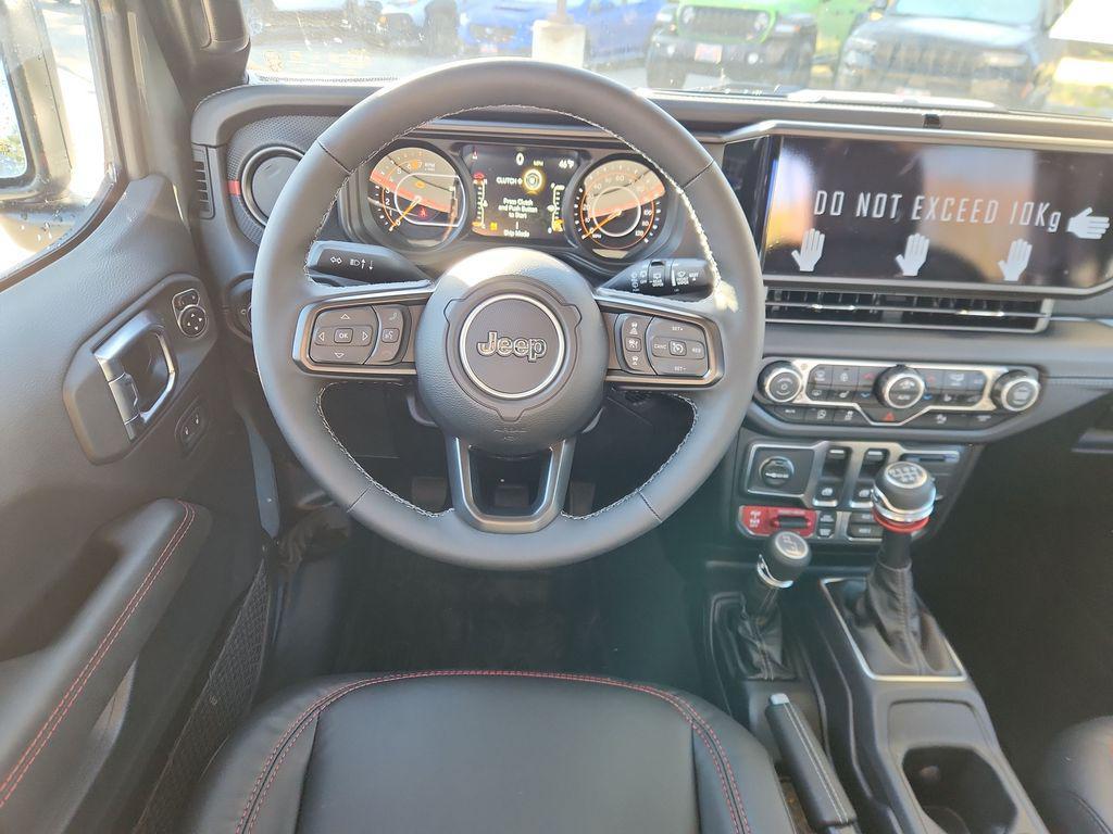 new 2025 Jeep Wrangler car, priced at $58,117