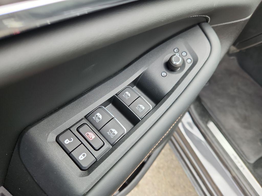 new 2025 Jeep Grand Cherokee L car, priced at $62,286