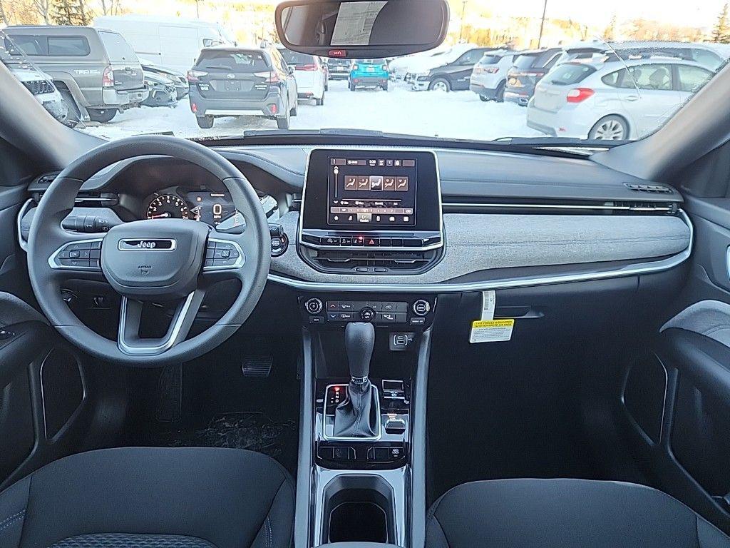 new 2025 Jeep Compass car, priced at $28,889