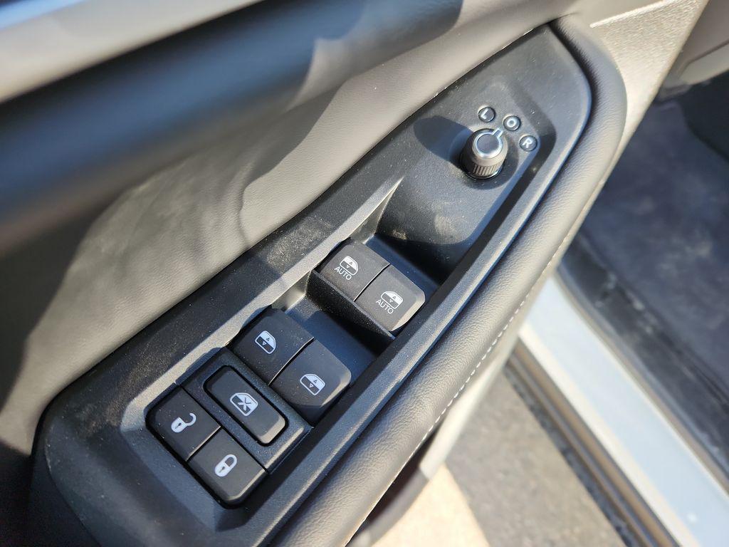 new 2025 Jeep Grand Cherokee L car, priced at $49,551