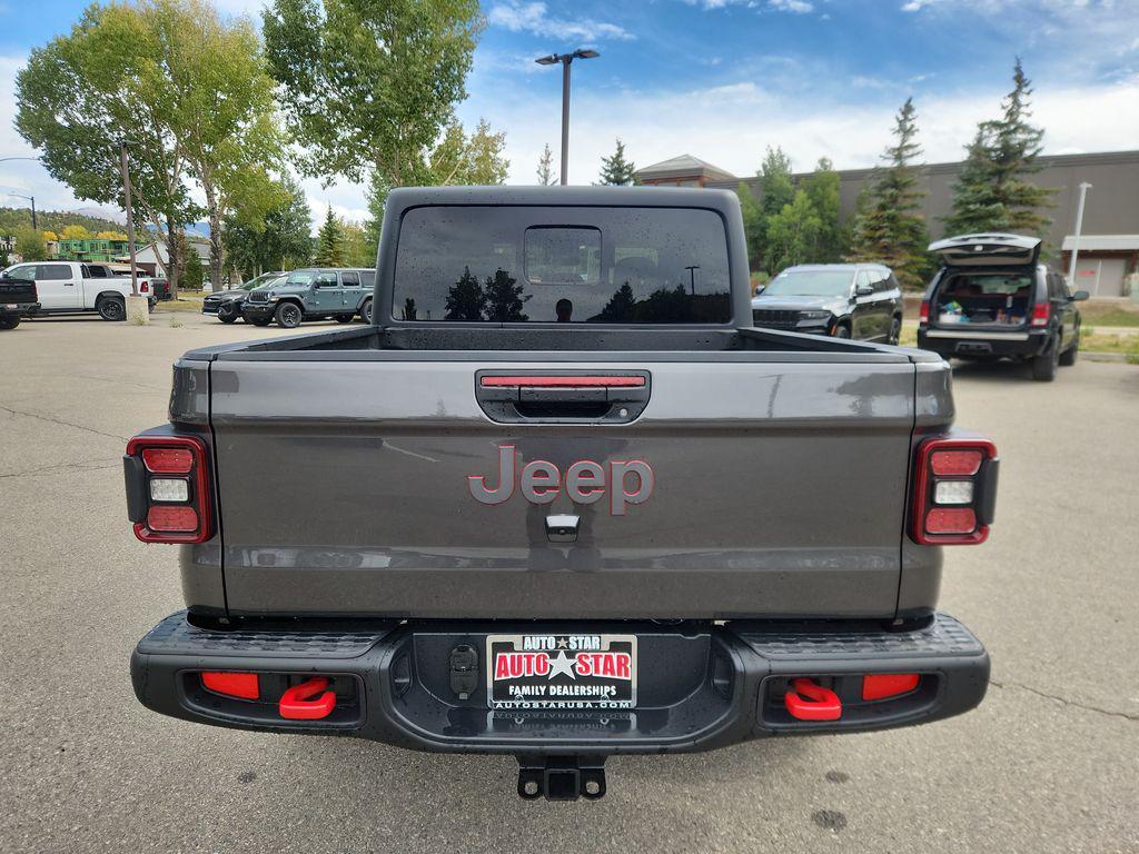 new 2025 Jeep Gladiator car, priced at $49,044
