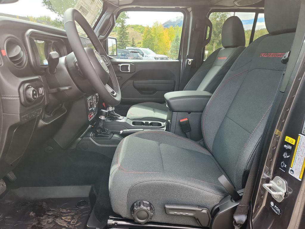 new 2025 Jeep Gladiator car, priced at $49,044