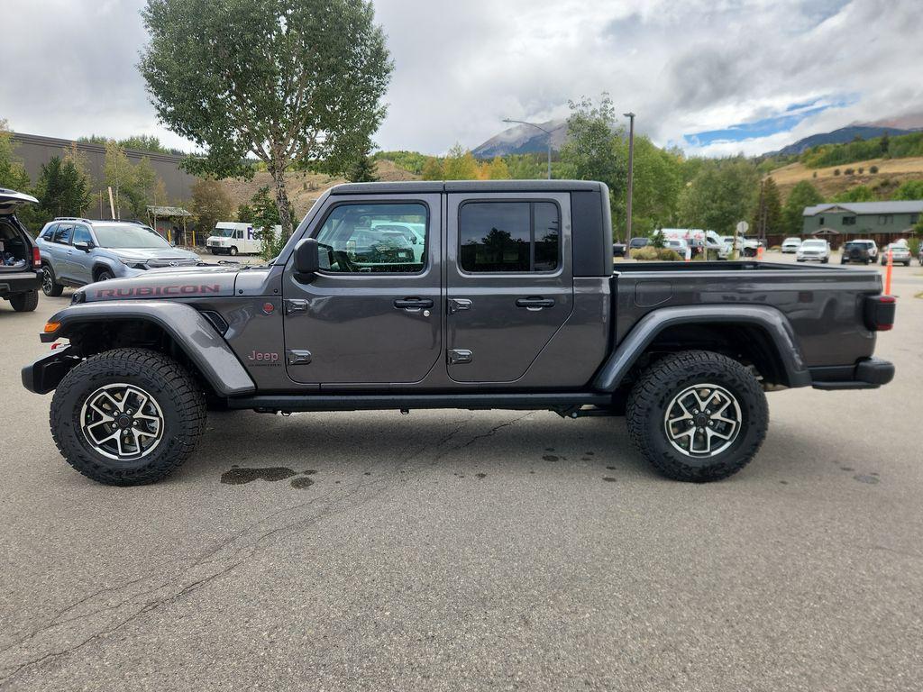 new 2025 Jeep Gladiator car, priced at $49,044