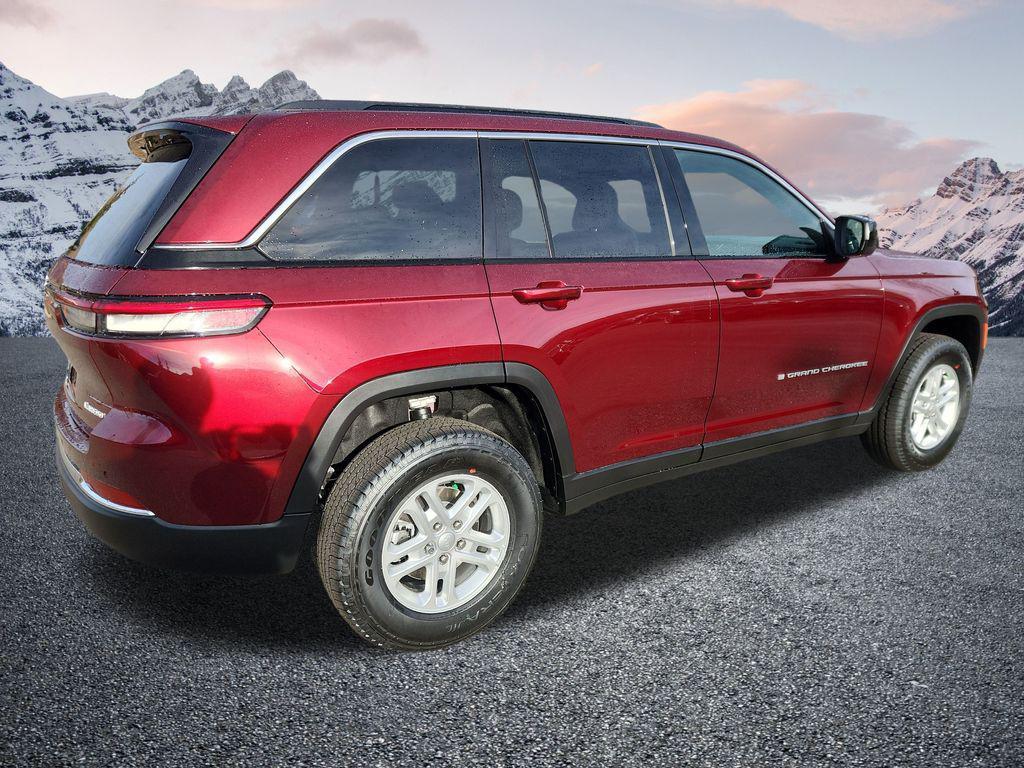 new 2025 Jeep Grand Cherokee car, priced at $38,910