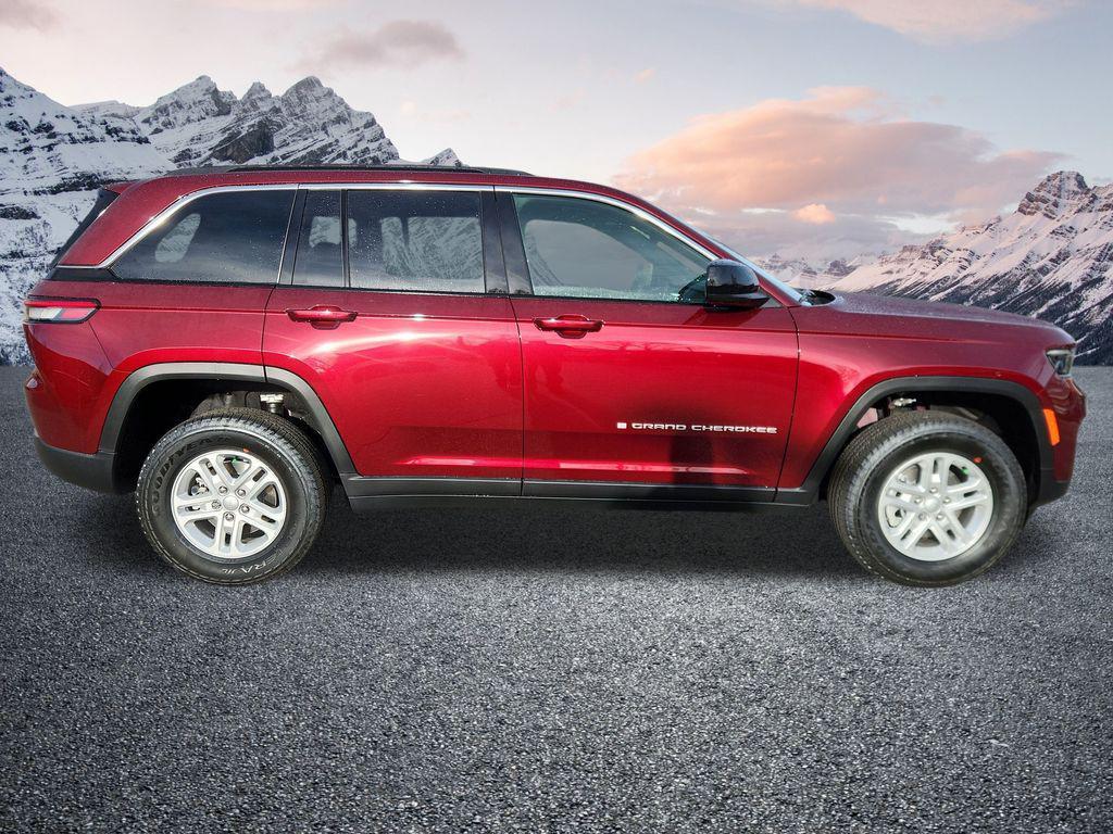 new 2025 Jeep Grand Cherokee car, priced at $38,910