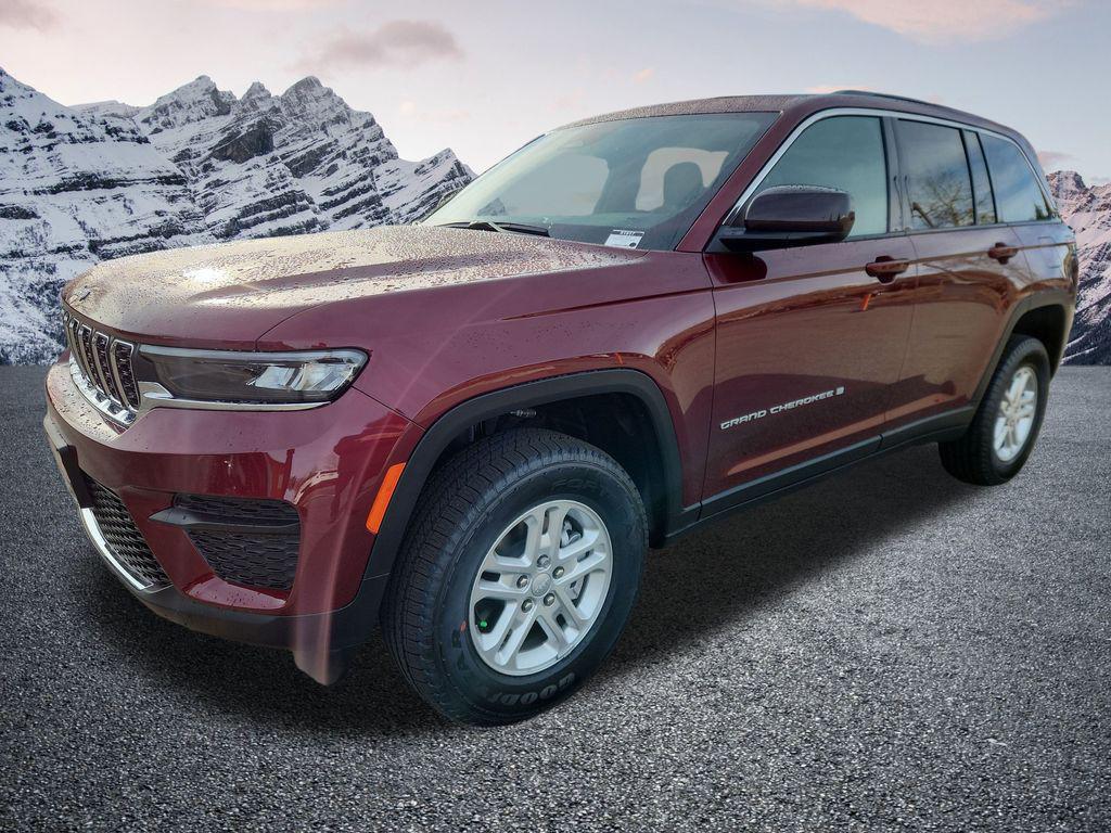 new 2025 Jeep Grand Cherokee car, priced at $38,910