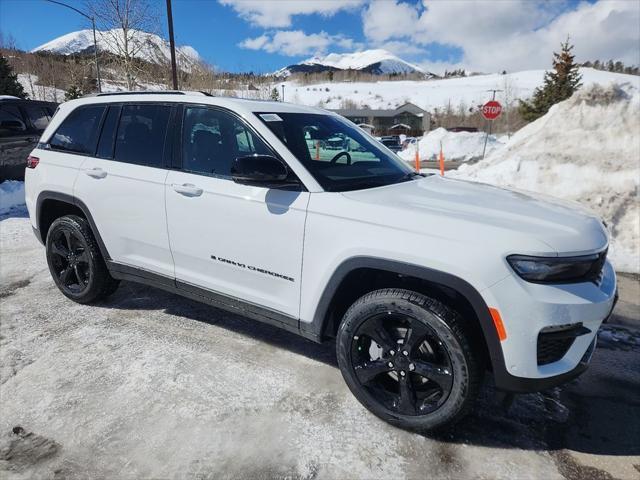 new 2025 Jeep Grand Cherokee car, priced at $54,159