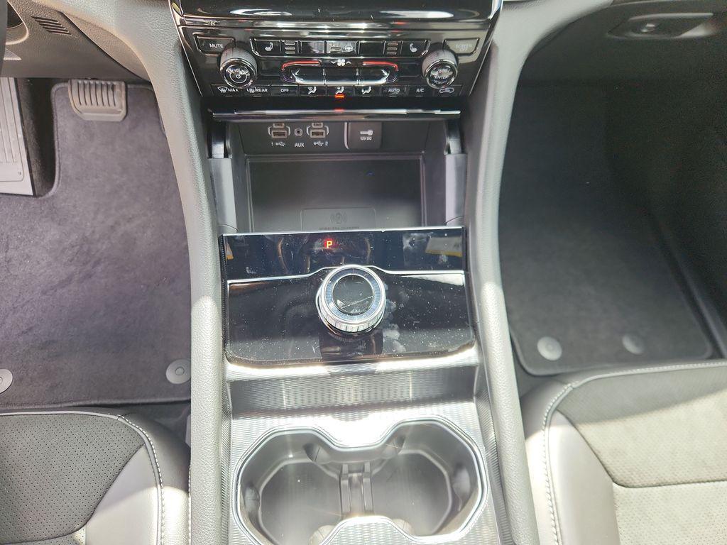 new 2025 Jeep Grand Cherokee L car, priced at $47,391