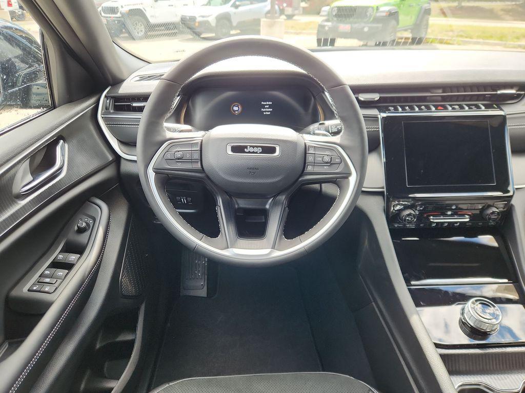 new 2025 Jeep Grand Cherokee L car, priced at $47,391