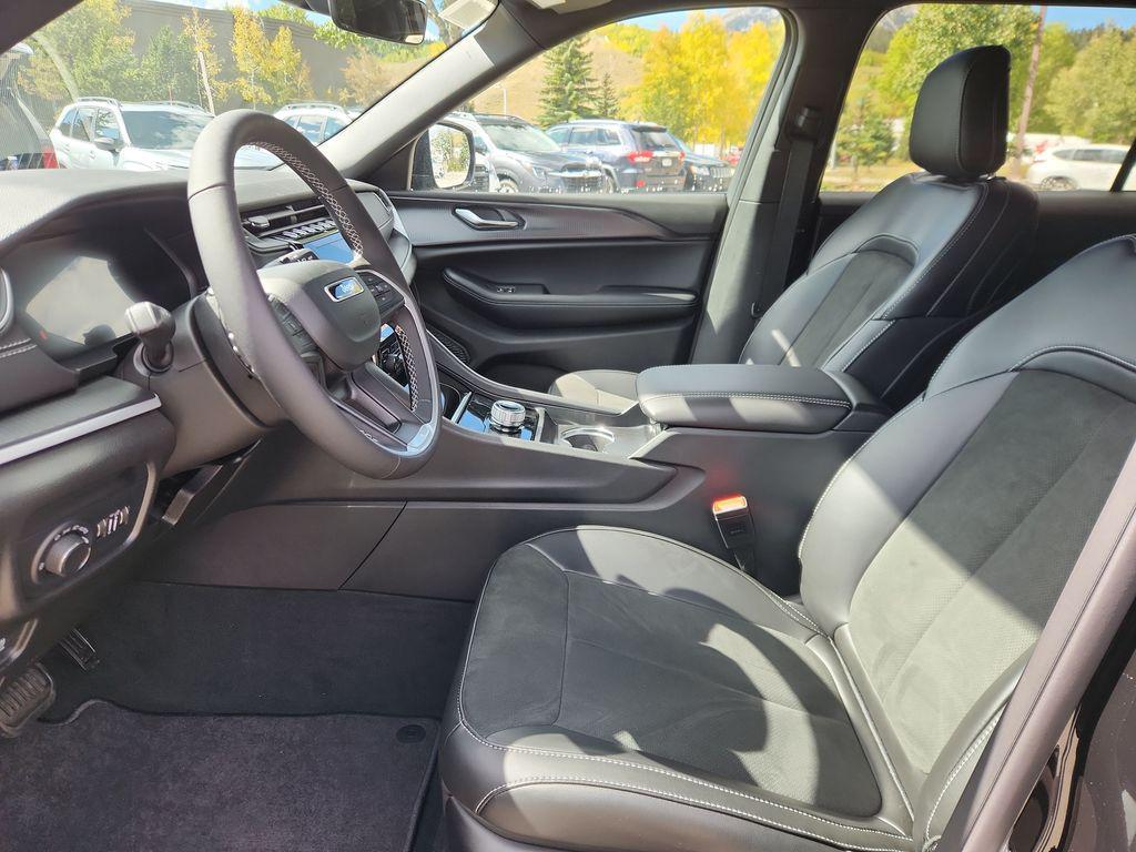 new 2025 Jeep Grand Cherokee L car, priced at $47,391