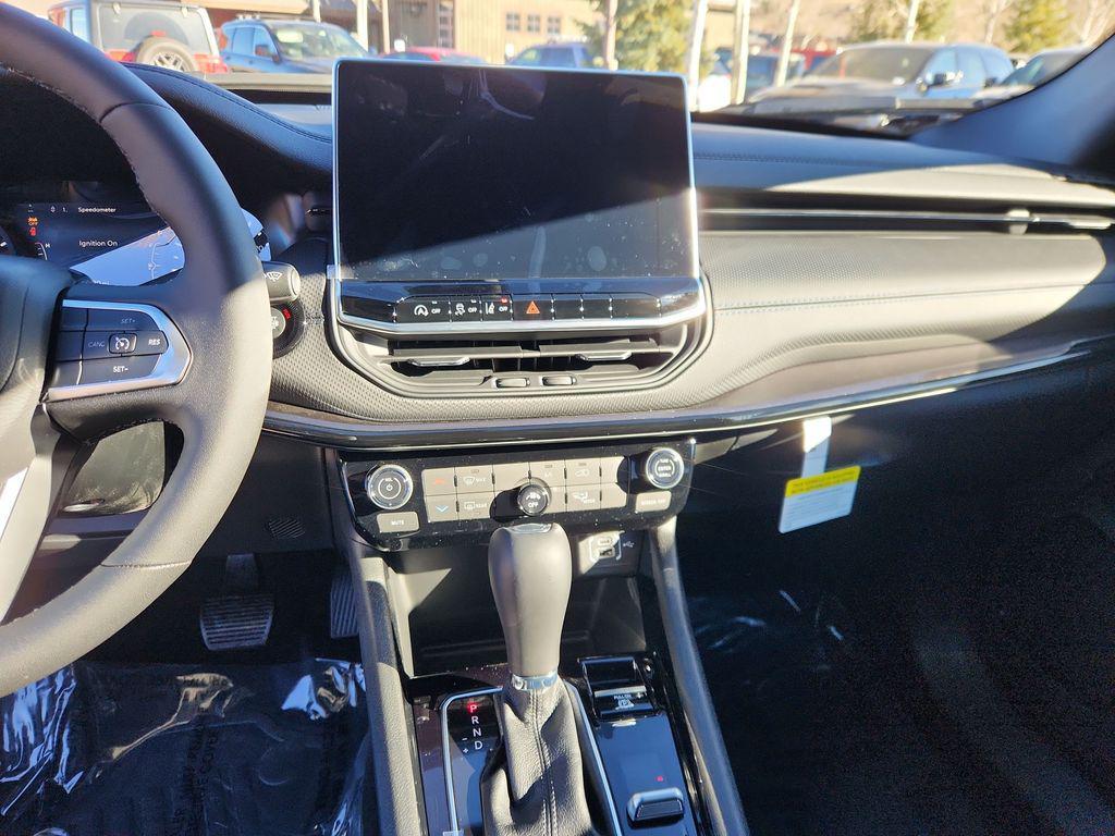 new 2026 Jeep Compass car, priced at $32,552