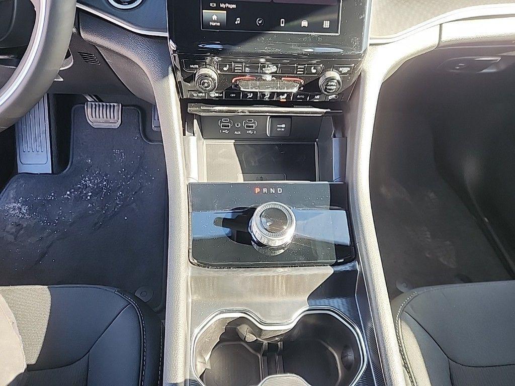 new 2025 Jeep Grand Cherokee L car, priced at $39,971