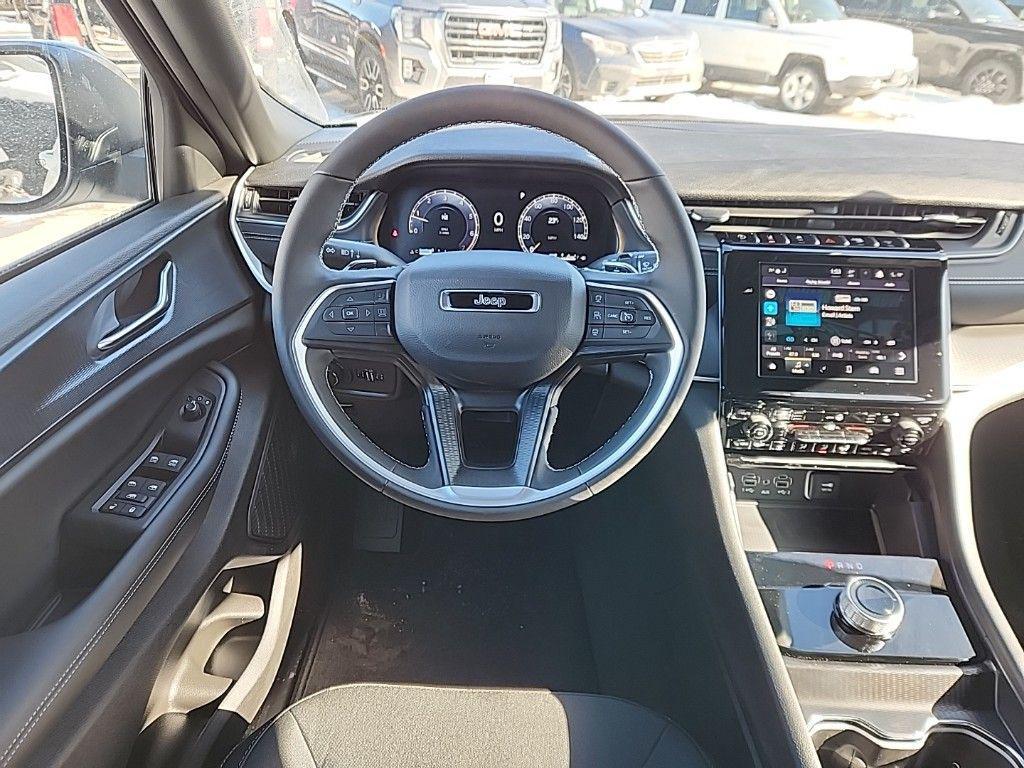 new 2025 Jeep Grand Cherokee L car, priced at $39,971