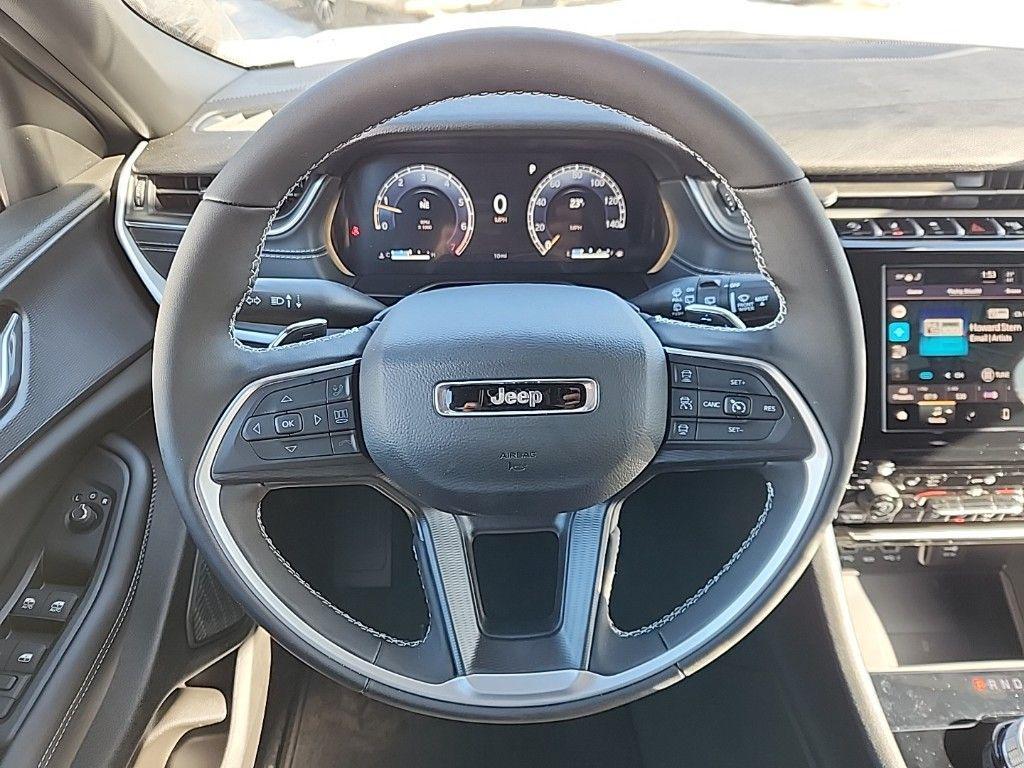 new 2025 Jeep Grand Cherokee L car, priced at $39,971