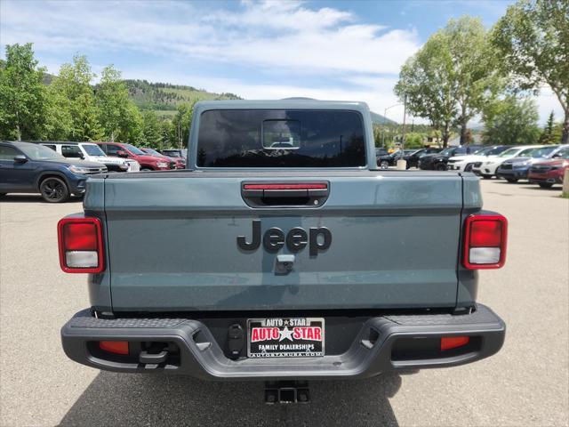 new 2025 Jeep Gladiator car, priced at $43,305