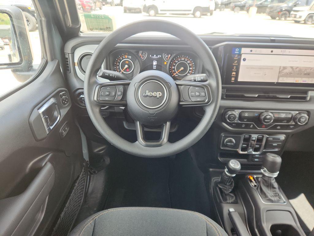new 2025 Jeep Gladiator car, priced at $42,555
