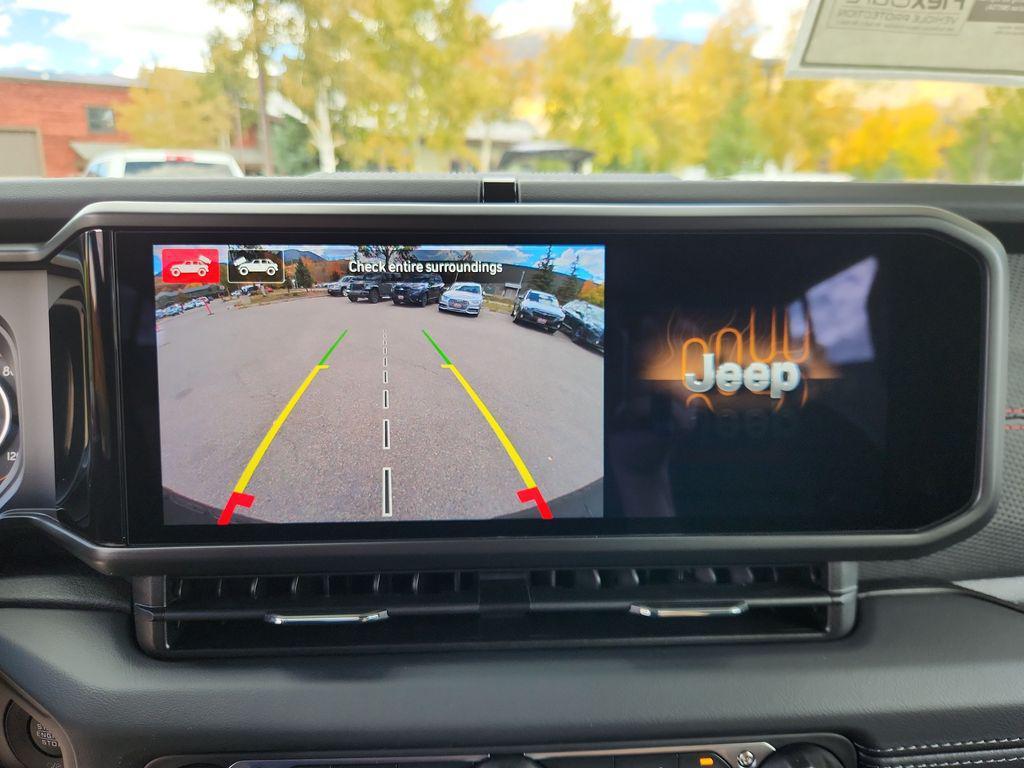 new 2025 Jeep Wrangler car, priced at $70,532