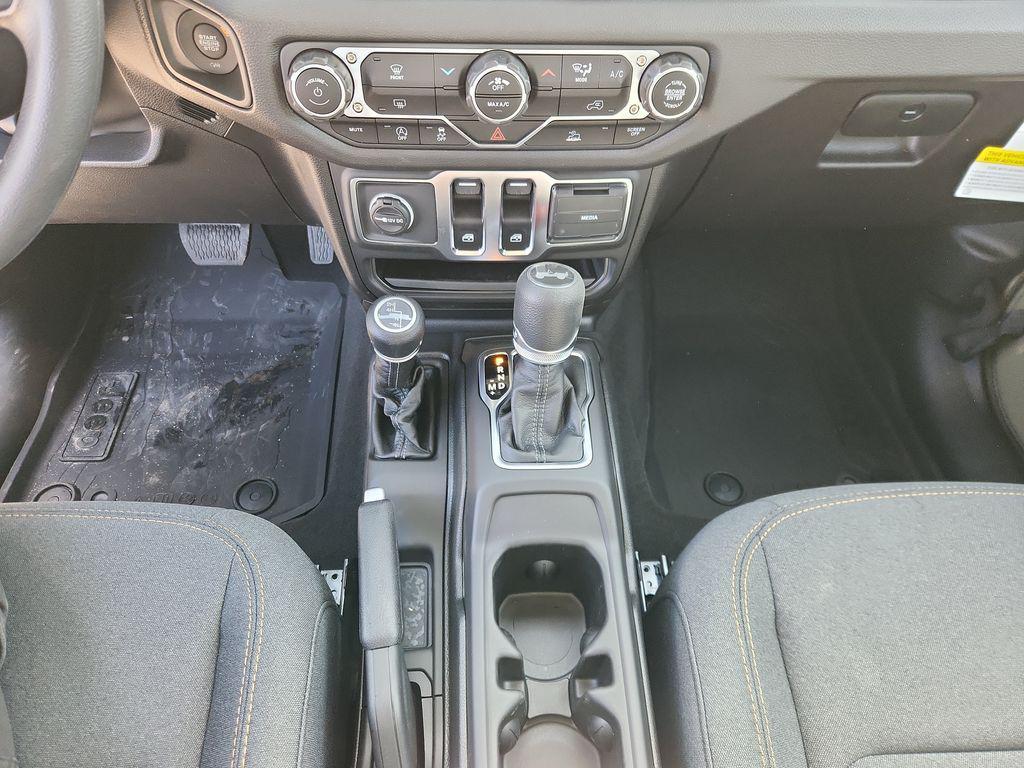 new 2025 Jeep Wrangler car, priced at $35,946