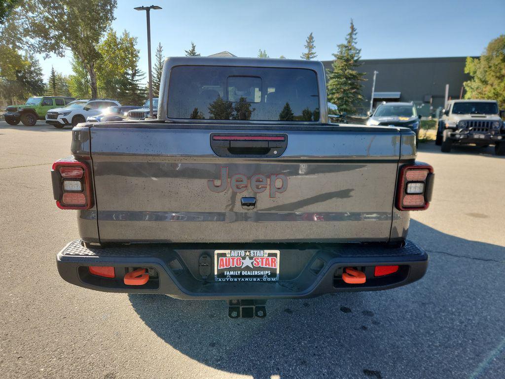 new 2025 Jeep Gladiator car, priced at $51,220