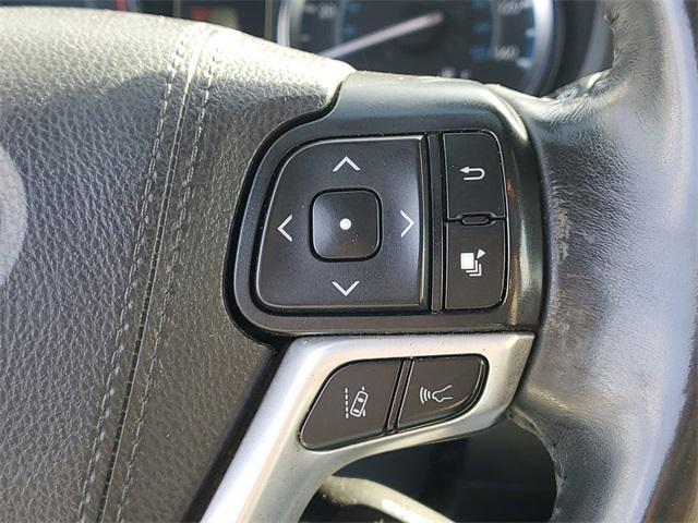 used 2019 Toyota Highlander car, priced at $23,883