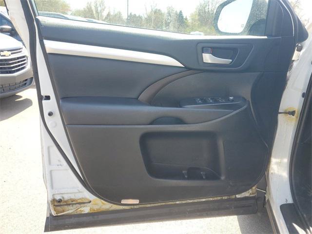 used 2019 Toyota Highlander car