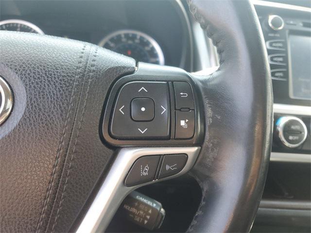 used 2019 Toyota Highlander car
