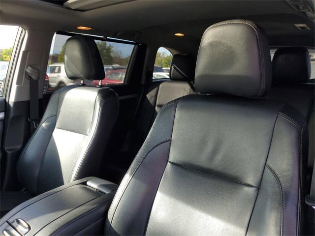 used 2019 Toyota Highlander car, priced at $23,883