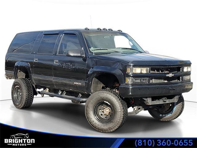 used 1997 Chevrolet Suburban car, priced at $5,999