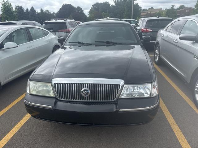 used 2005 Mercury Grand Marquis car, priced at $5,913