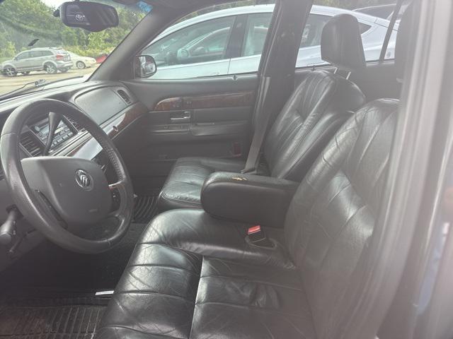 used 2005 Mercury Grand Marquis car, priced at $5,913
