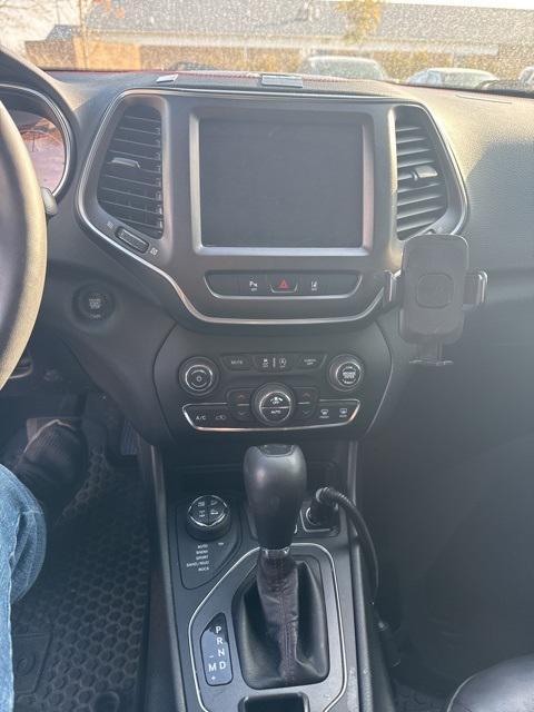 used 2021 Jeep Cherokee car, priced at $16,994